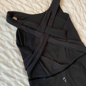 Ivivva black leotard